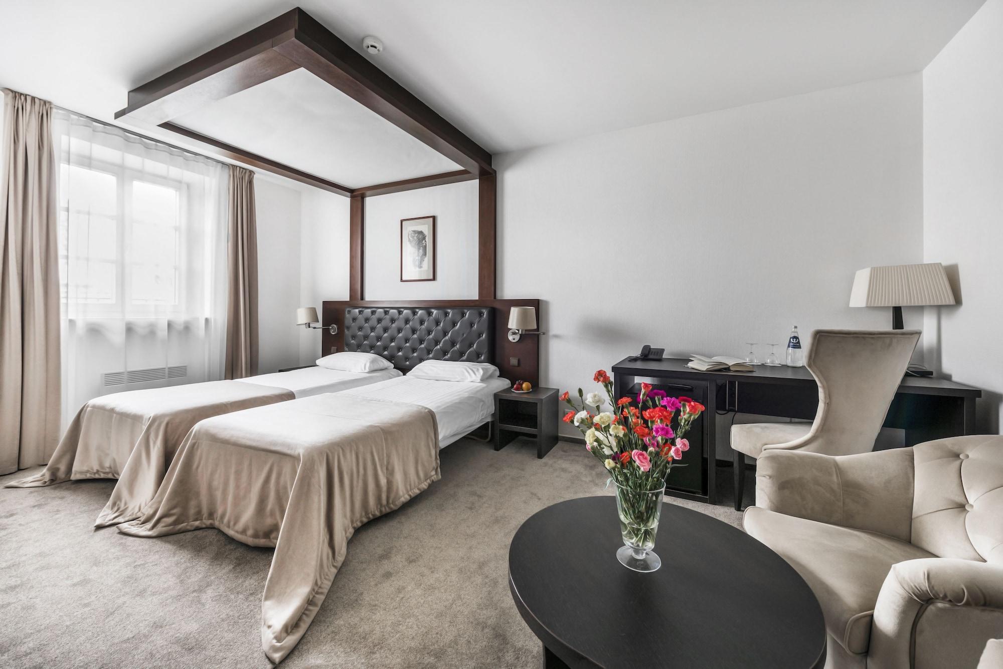 Amberton Cozy Hotel Kaunas Exterior foto