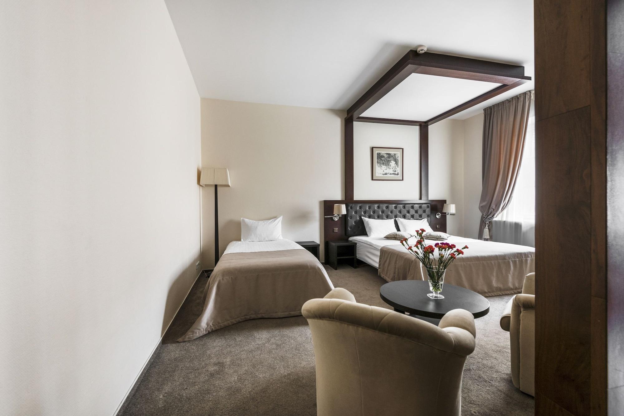 Amberton Cozy Hotel Kaunas Exterior foto