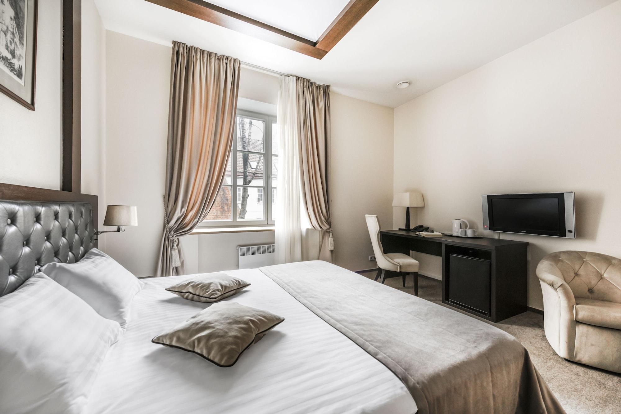 Amberton Cozy Hotel Kaunas Exterior foto