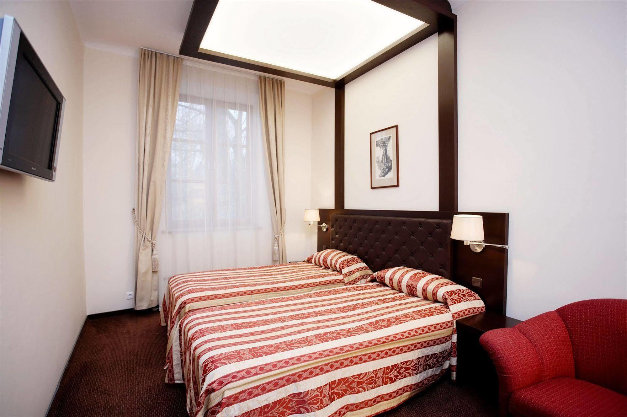 Amberton Cozy Hotel Kaunas Exterior foto