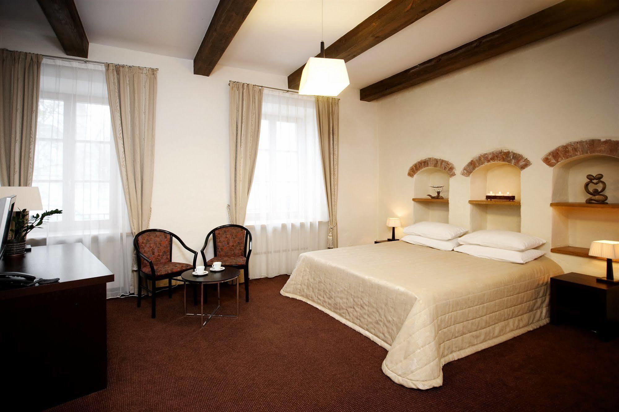 Amberton Cozy Hotel Kaunas Exterior foto