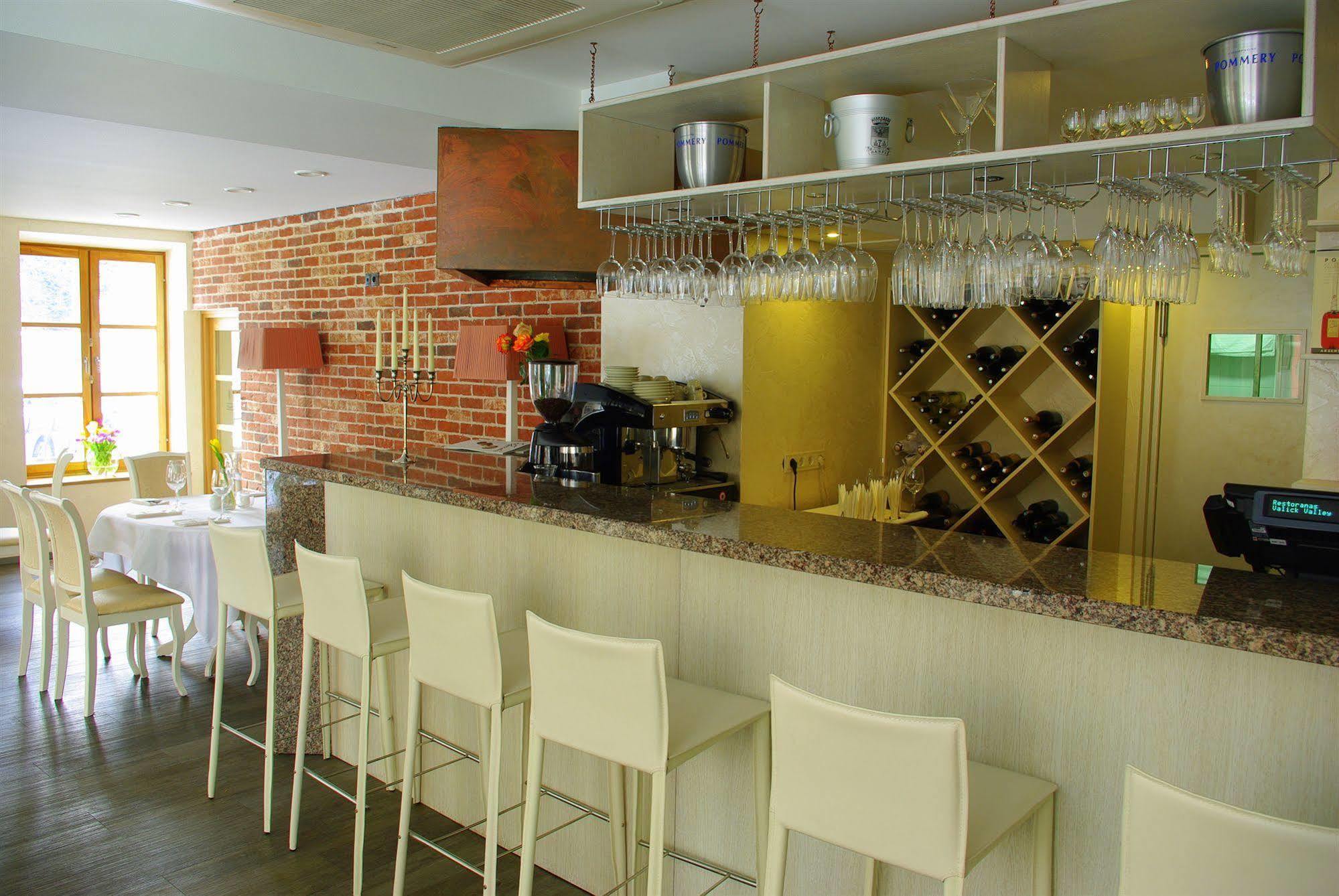 Amberton Cozy Hotel Kaunas Exterior foto