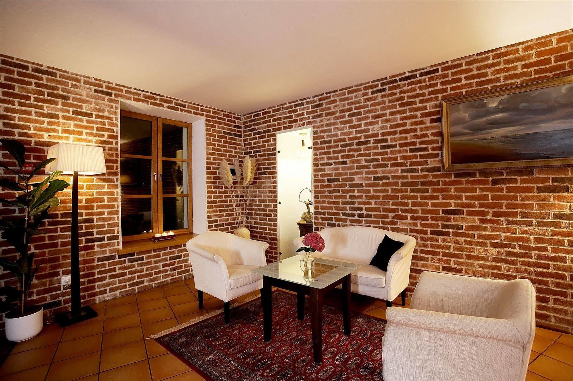 Amberton Cozy Hotel Kaunas Exterior foto